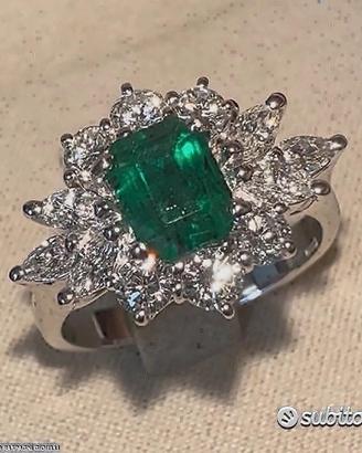 ANELLO ORO 18kt. CON DIAMANTI E SMERALDO ZAMBIA