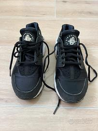 NIKE Air Huarache N.38