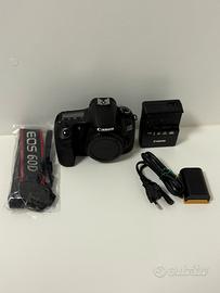 Canon Eos 60D e corredo
