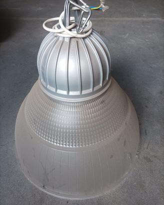 Lampada Disano industriale a campana