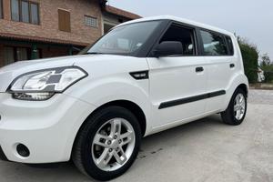 Kia Soul 1.6 CRDi VGT Active neopatentati