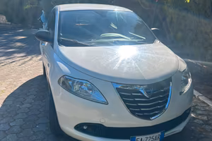 Lancia y 1.2 benzina km 69.000