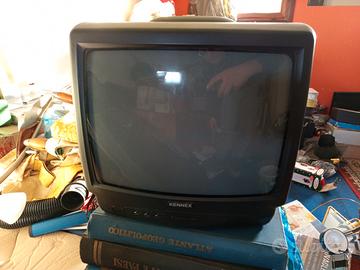 TV Kennex con presa scart 15pollici