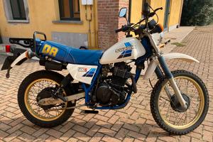 Suzuki DR500S
