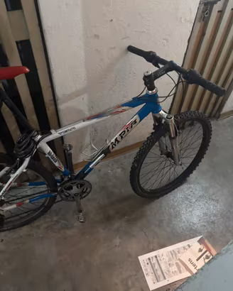mountain bike blu/bianca