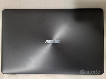 Notebook 17,3"  Asus Core I7, RAM 8 GB, SSD 500 GB