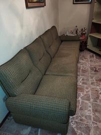 divano 4 posti con angolo