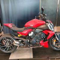 Ducati Diavel V4 - 2023