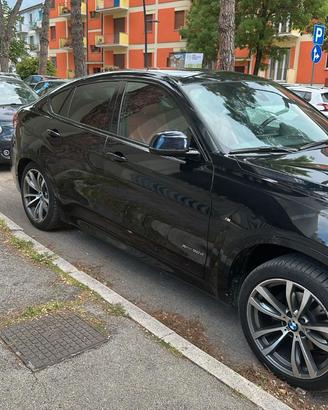 Auto BMW X6