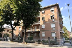 Stanza in appartamento di 110 m² a Parma