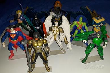 Figure Justice League anni '90 - Aquaman, Batgirl