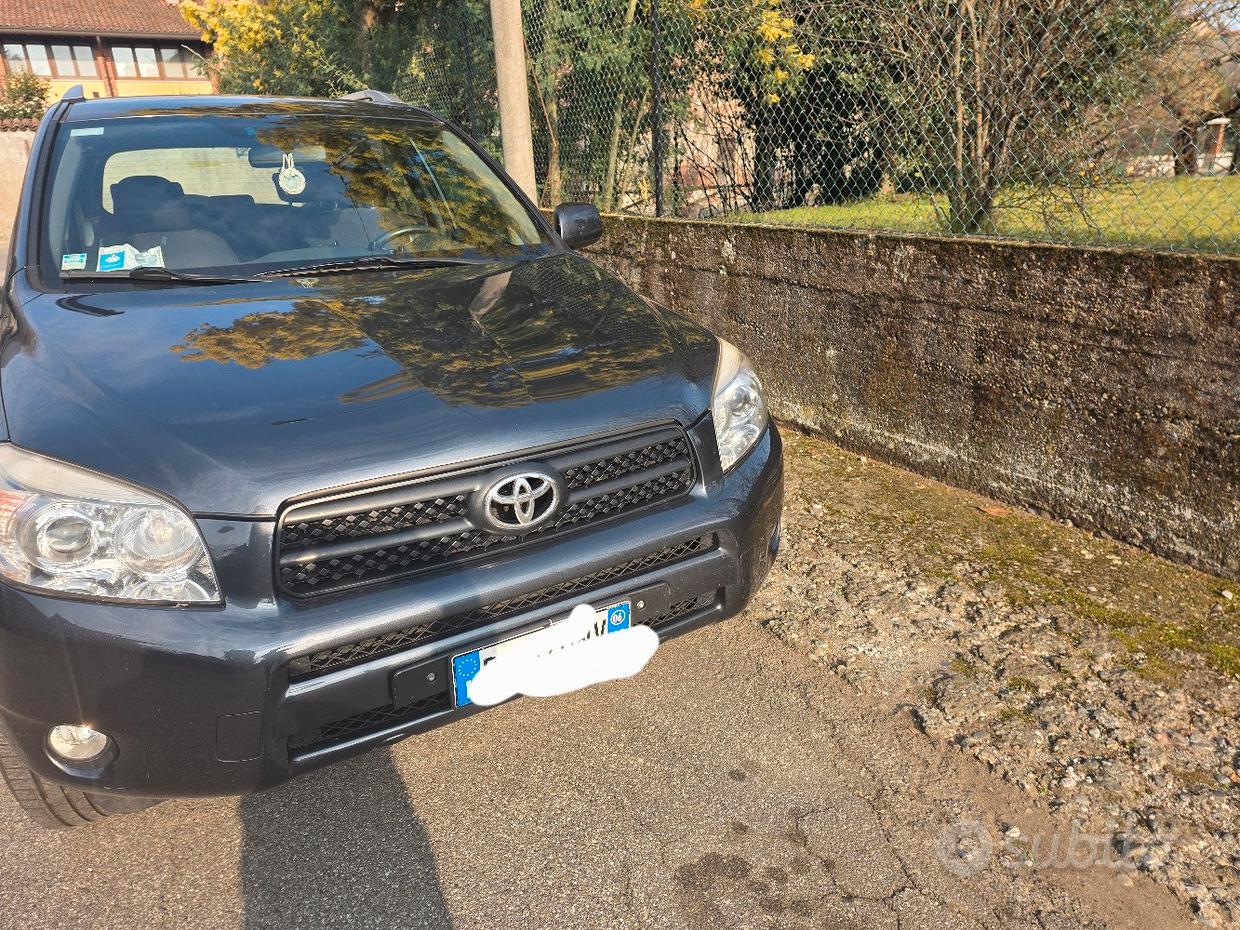 TOYOTA RAV4 3ª serie