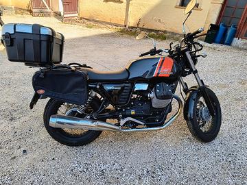 Moto Guzzi V7 III 750