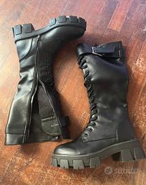 Stivali neri platform alti