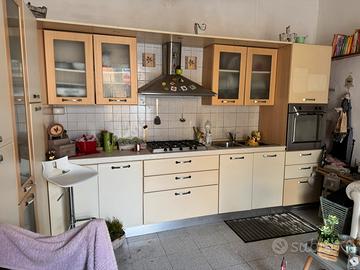 Cucina Completa Mai usata come nuova alta qualità