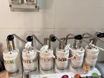 Dispenser per farciture a freddo