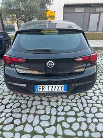 Opel Astra berlina - Anno 2018 - Metano