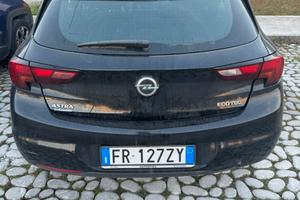 Opel Astra berlina - Anno 2018 - Metano
