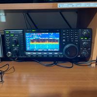 Ricetrasmettitore ICOM IC7600