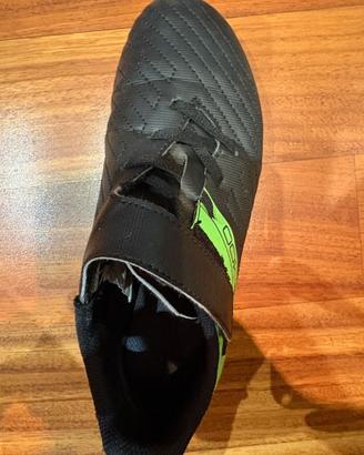 Scarpe KIPSTA da calcetto bambino verde-nero n. 34