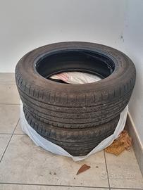 due gomme 255/55 R 18  98V