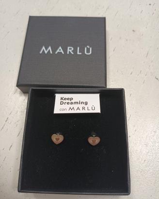 Orecchini in acciaio cuore con scatola