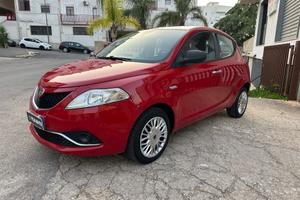 Lancia Ypsilon 1.2 69 CV 5 porte Gold
