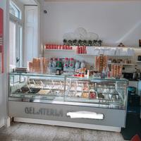 Arredamento e attrezzature bar e gelateria
