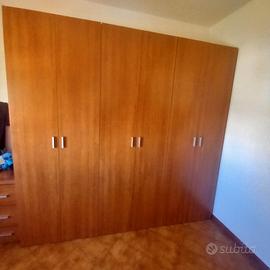 armadio 6 ante marrone chiaro 