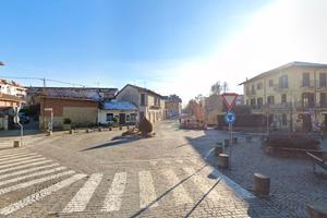 Piossasco casa semi indipendente con giardino