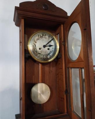 orologio a pendolo