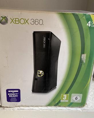 XBOX 360 4GB + volante + HD esterno