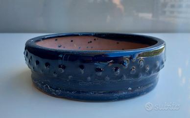 Vaso bonsai gres smaltato blu con borchie 