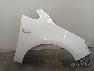 PARAFANGO ANTERIORE DESTRO OPEL Astra J 13390003 A