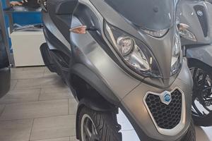 Piaggio MP3 300