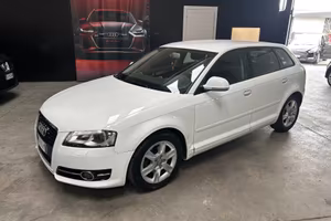 Audi A3 1.6 TDI 105 CV CR Attraction