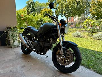 Ducati monster 900 dark i.e.