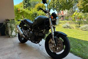 Ducati monster 900 dark i.e.