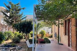 Bilocale con giardino