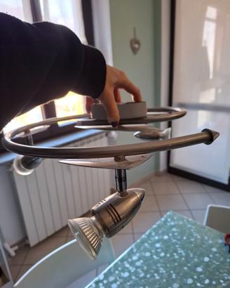 Lampadario da soffitto con faretti