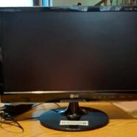 Tv LG Flatron M2080D