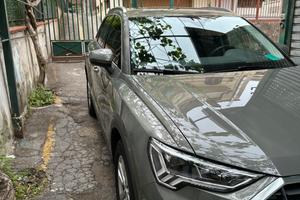 Audi Q3 35 TFSI business advance