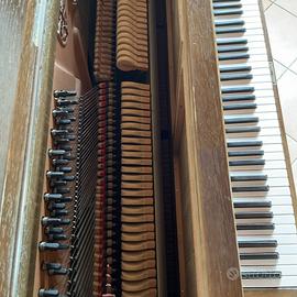 Pianoforte verticale