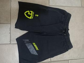 pantaloncini corti Ileven taglia M
