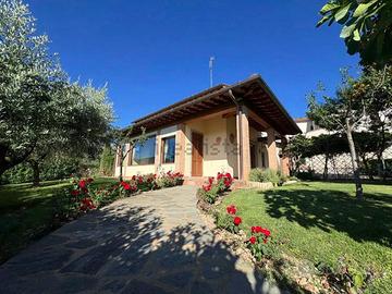 Villa con giardino Località Ceciliano arezzo