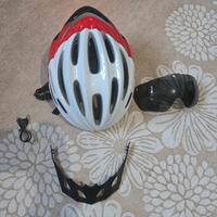 casco da bici da corsa o mtb 