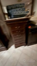 Vari mobili per casa o negozio