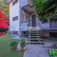 VILLA IDEALE PER DUE FAMIGLIE!