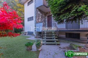 VILLA IDEALE PER DUE FAMIGLIE!