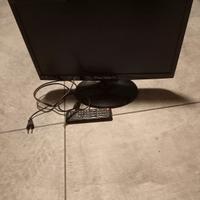 TV Samsung  Led t22b300ew